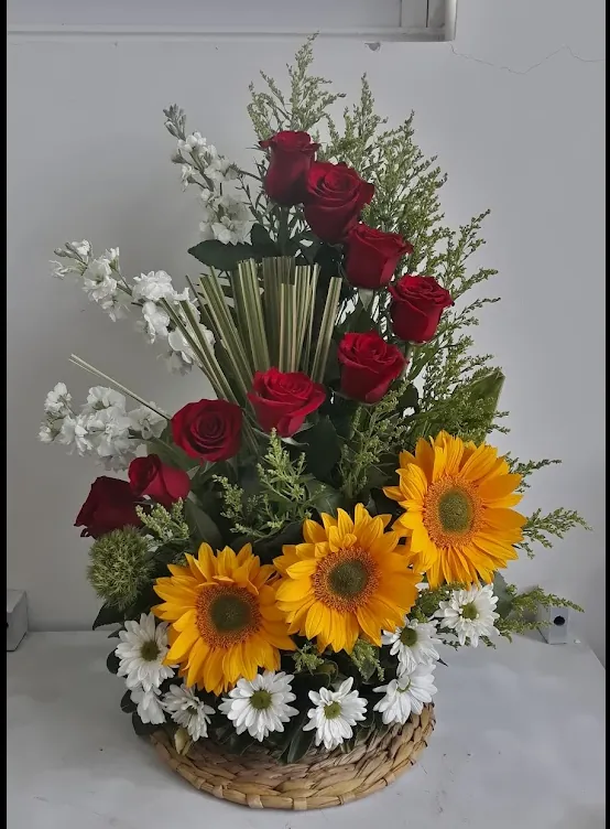 Girasoles y Rosas (foto 2)